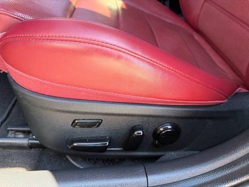 Used 2019 Kia Stinger GT2 AWD/4WD image 12