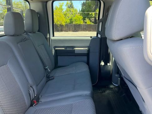 Used 2011 Ford F250 XLT w/ XLT Interior Pkg AWD/4WD image 13