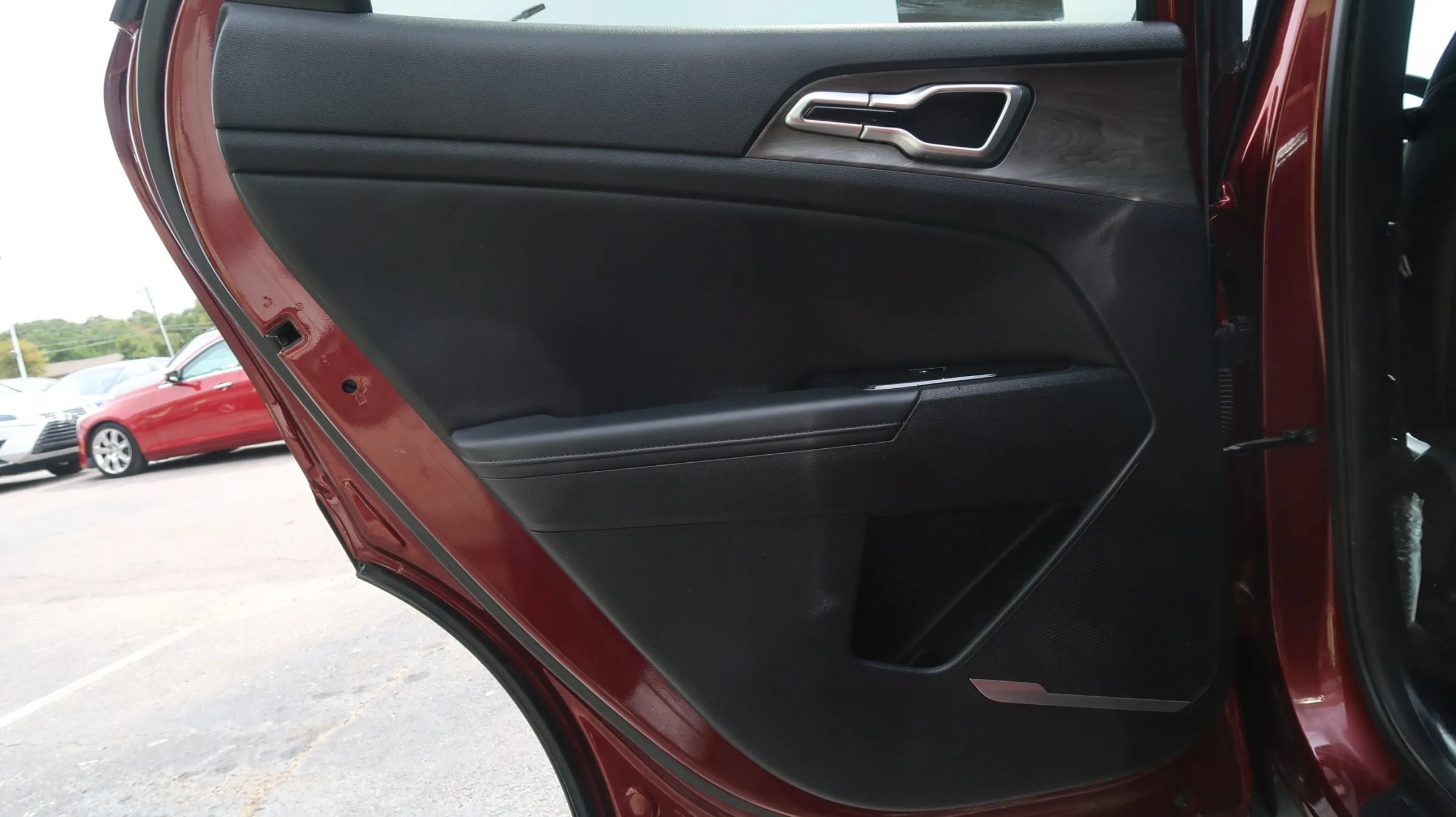 Used 2025 Kia Sportage X-Line w/ Premium Package AWD/4WD image 45
