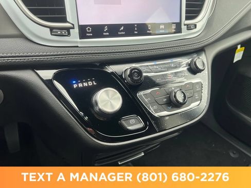 New 2027 Chrysler Pacifica Select AWD/4WD image 24