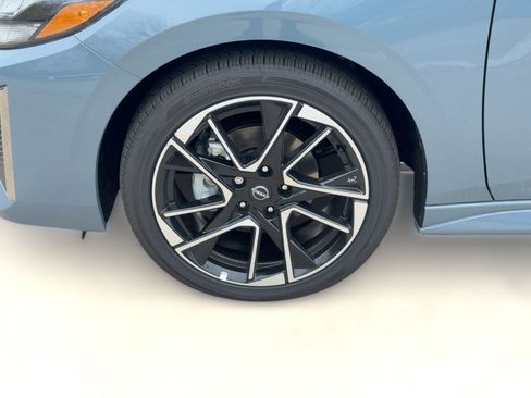 New 2025 Nissan Sentra SR w/ Trunk Package image 12