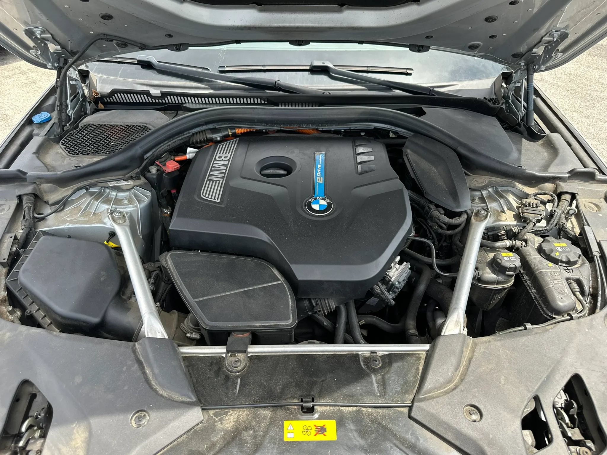 Used 2018 BMW 530e w/ Premium Package 2 RWD image 19