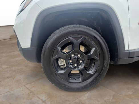 Used 2024 Jeep Compass Trailhawk image 22