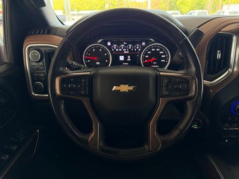 Used 2022 Chevrolet Silverado 2500 High Country w/ Z71 Off-Road Package AWD/4WD image 19
