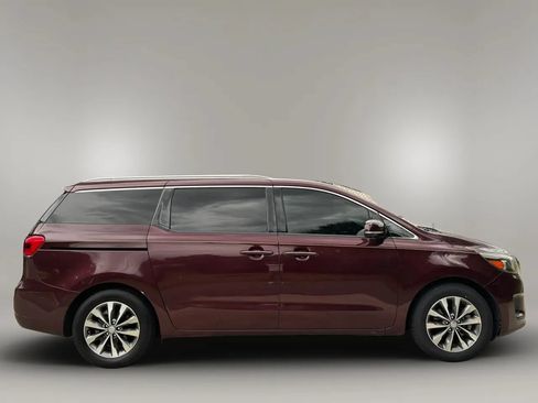 Used 2016 Kia Sedona SX FWD image 5