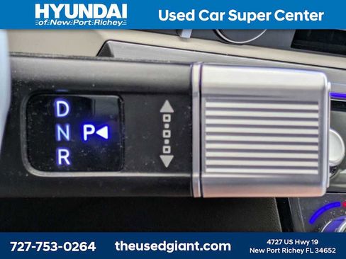 Used 2025 Hyundai Santa Fe Calligraphy FWD image 44