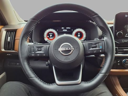 Certified 2023 Nissan Pathfinder Platinum w/ Cargo Package image 15