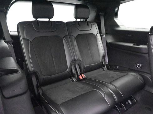 Used 2023 Jeep Grand Cherokee L Laredo AWD/4WD image 19