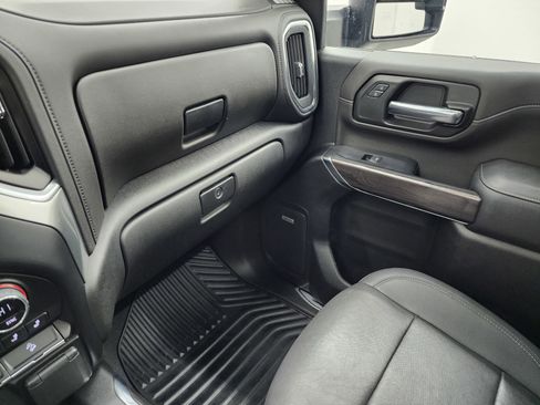 Used 2023 Chevrolet Silverado 3500 LTZ w/ LTZ Plus Package image 12