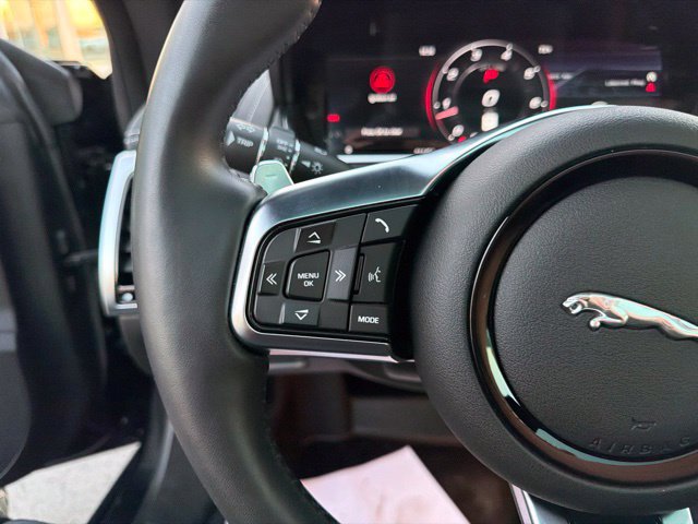 Used 2021 Jaguar F-TYPE Coupe RWD image 21