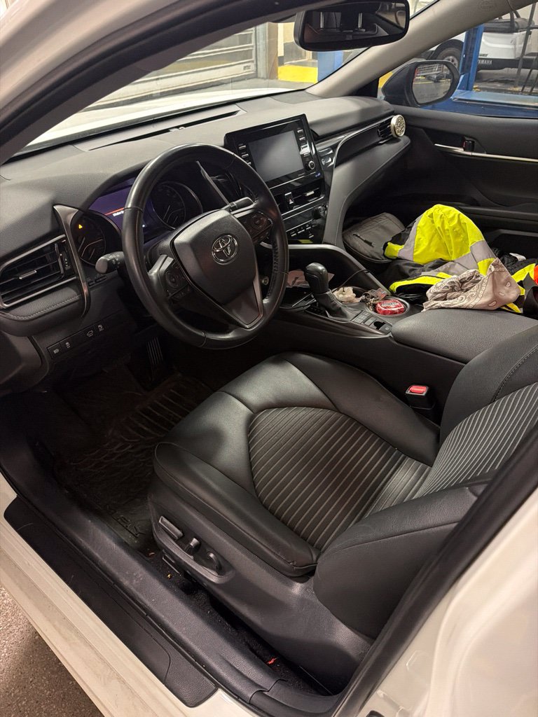 Used 2024 Toyota Camry SE w/ Convenience Package AWD/4WD image 2
