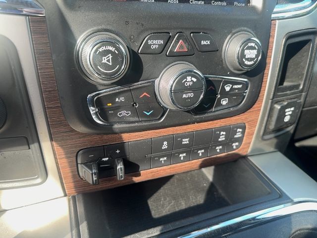 Used 2018 RAM 2500 Laramie w/ Snow Chief Group AWD/4WD image 23