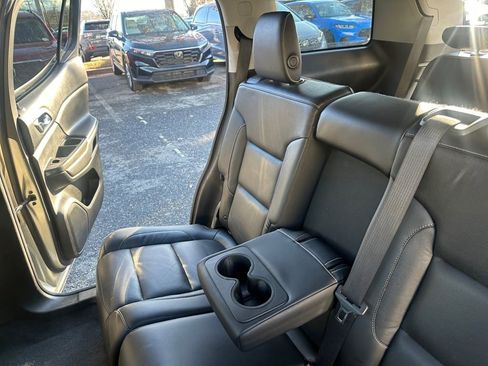 Used 2017 GMC Acadia SLT image 26