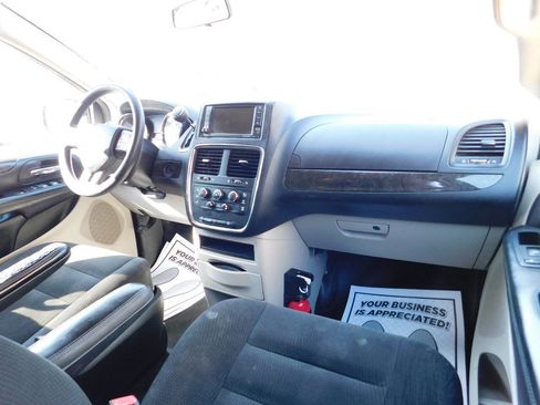 Used 2016 Dodge Grand Caravan SE w/ Quick Order Package 29E SE image 24