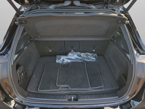 Certified 2025 Mercedes-Benz GLA 250 image 9