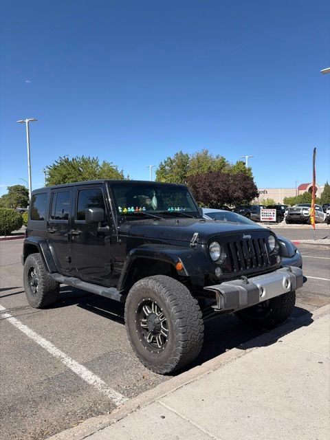 Used 2015 Jeep Wrangler Unlimited Sahara w/ Connectivity Group AWD/4WD image 6