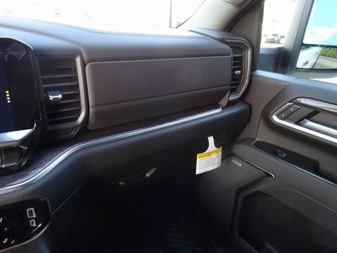 New 2026 Chevrolet Silverado 2500 LTZ w/ LTZ Premium Package AWD/4WD image 27