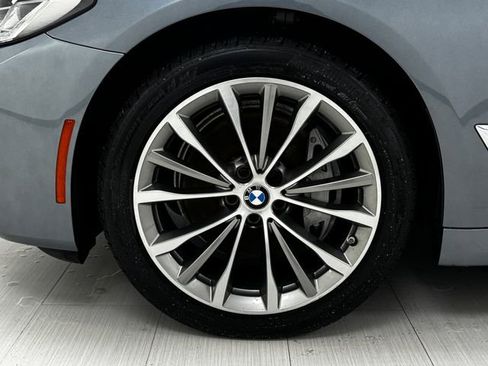 Used 2022 BMW 540i xDrive w/ Premium Package image 44