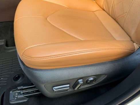 Used 2022 Toyota Highlander Platinum image 39