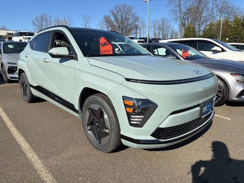 Certified 2024 Hyundai Kona Limited image 2