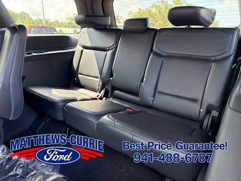New 2026 Ford Expedition Platinum w/ Stealth Appearance Package AWD/4WD image 12