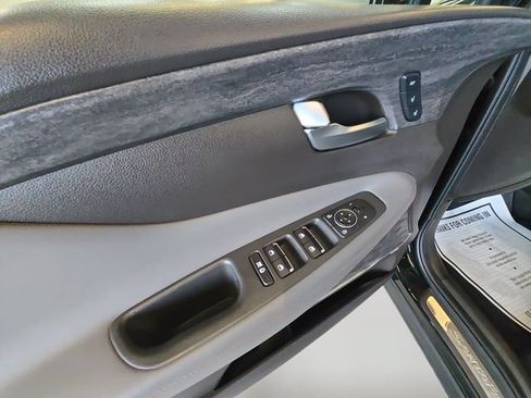 Used 2020 Hyundai Santa Fe Limited FWD image 10