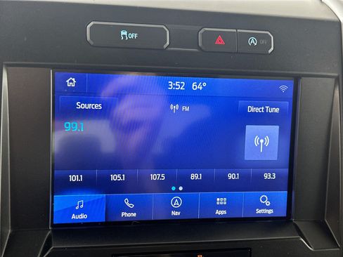 Used 2019 Ford F150 XLT w/ Equipment Group 302A Luxury AWD/4WD image 15
