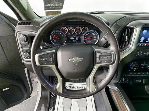 Used 2021 Chevrolet Silverado 1500 LT Trail Boss w/ Convenience Package II AWD/4WD image 11
