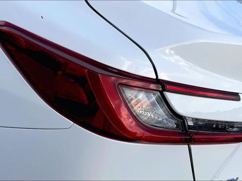 Used 2025 Toyota Camry LE FWD image 28