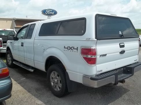 Used 2011 Ford F150 XLT w/ XLT Chrome Pkg image 3