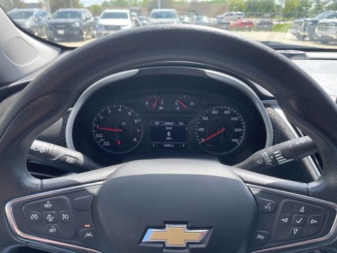 Used 2023 Chevrolet Malibu LT image 7