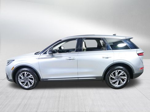 Used 2023 Lincoln Corsair AWD w/ Equipment Group 101A image 4