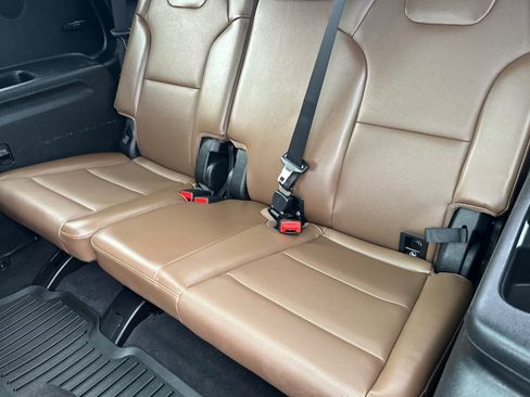 Used 2022 Kia Telluride SX w/ SX Prestige Package image 12