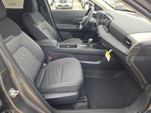 New 2026 Nissan Kicks SV FWD image 18