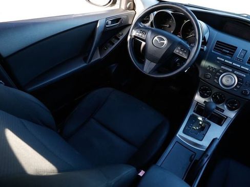Used 2011 MAZDA MAZDA3 i Touring image 25