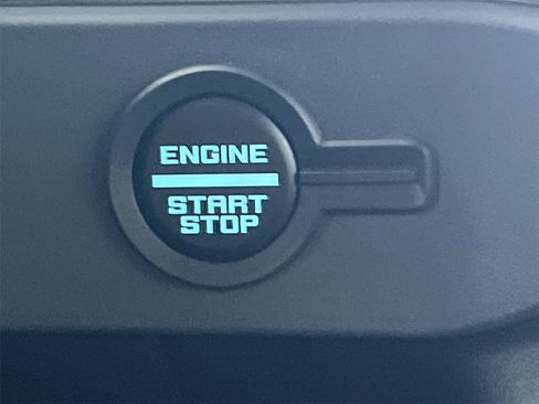 New 2025 Ford Bronco Outer Banks image 5