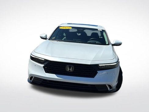 Used 2025 Honda Accord Touring image 2