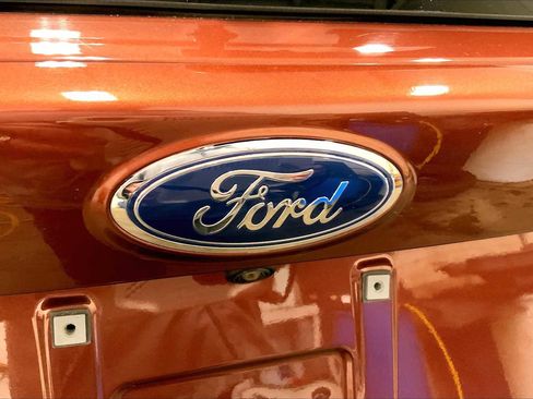 Used 2018 Ford Escape SEL image 32