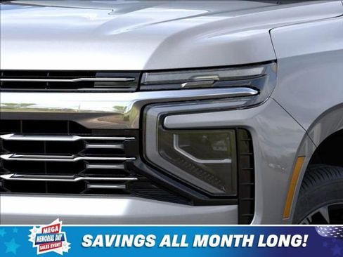 New 2026 Chevrolet Suburban Premier w/ Sun And Tow Package AWD/4WD image 10