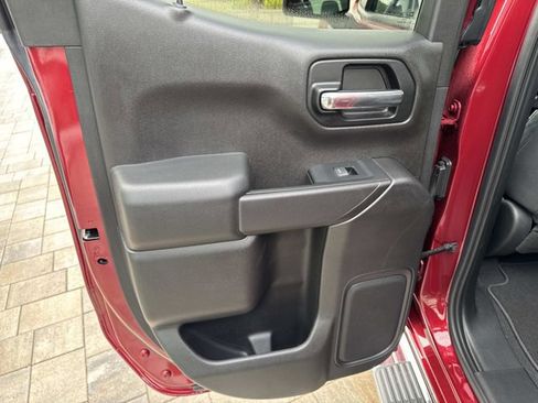 Used 2019 Chevrolet Silverado 1500 LT w/ All-Star Edition image 17