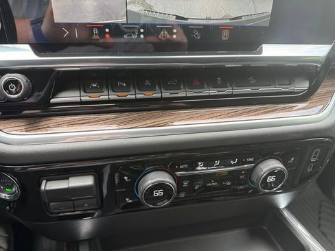 New 2026 Chevrolet Silverado 1500 LT Trail Boss w/ LT Trail Boss Premium Package AWD/4WD image 19