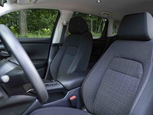 Certified 2026 Honda HR-V LX image 17