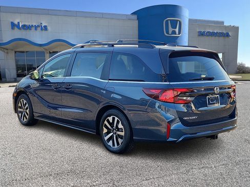 New 2026 Honda Odyssey EX-L image 3