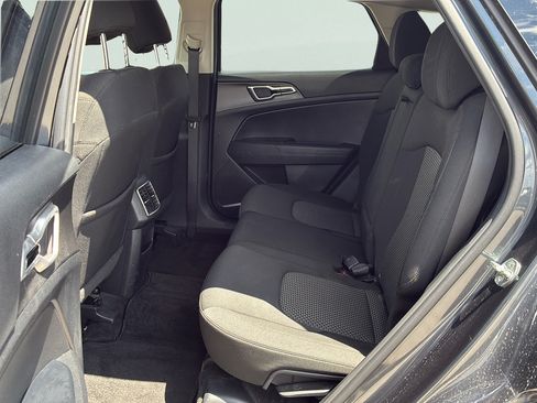 Used 2023 Kia Sportage LX FWD image 25