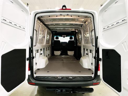 Certified 2025 Mercedes-Benz Sprinter 2500 image 24