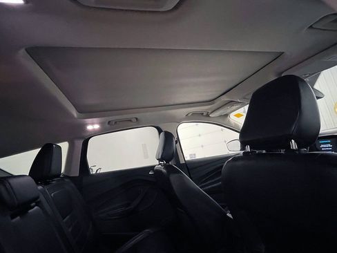 Used 2019 Ford Escape Titanium image 24