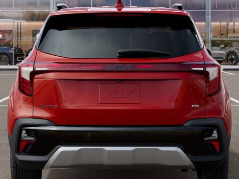 New 2025 Kia Seltos S image 13