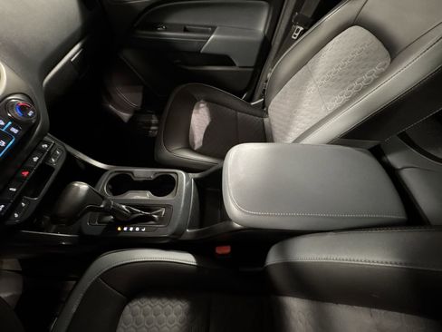 Used 2018 Chevrolet Colorado Z71 image 28