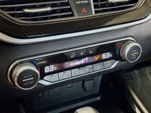 Used 2023 Nissan Altima 2.0 SR image 12