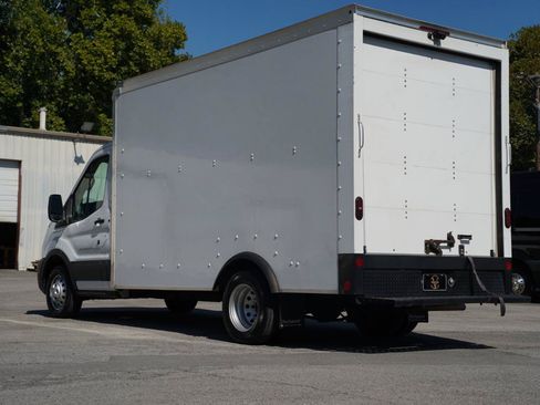 Used 2022 Ford Transit 350 DRW RWD image 7